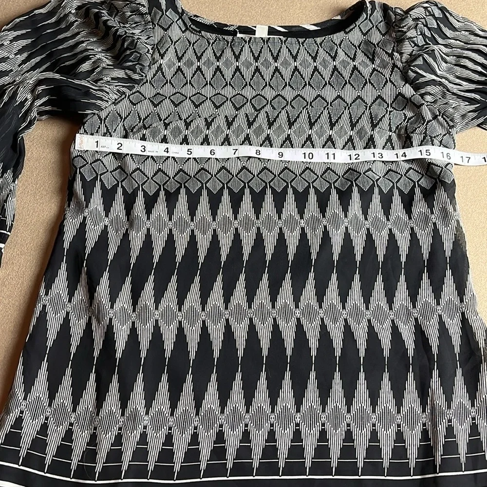 love, Fire Black & White Geometric Flowy Angel Wing Dress - Small - Picture 4 of 10